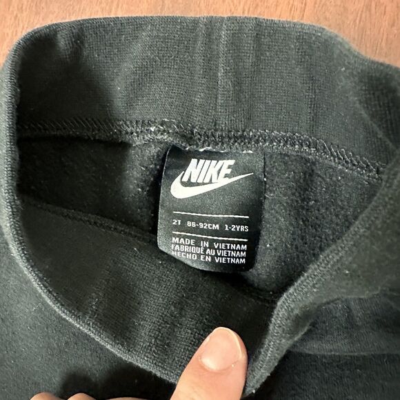 Nike Sweatpants Toddler Size 2T Black Spellout Jogger Activewear - Picture 3 of 5
